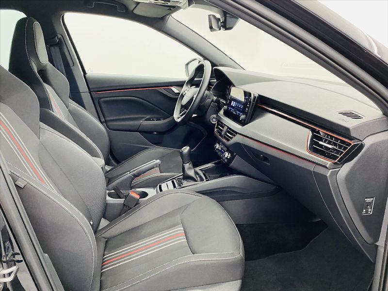 Škoda Scala 1,0 TSI 85kW Monte Carlo - fotka 8 z 28