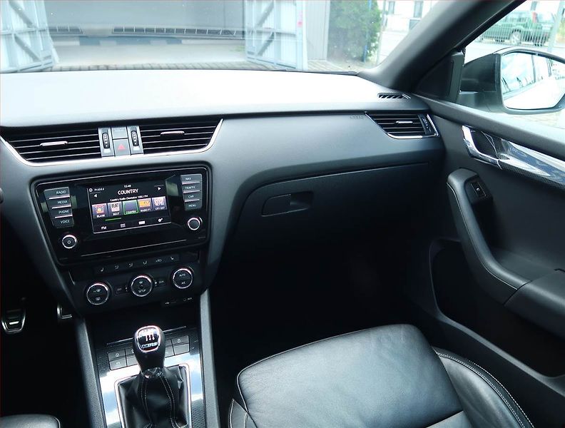 Škoda Octavia (2013) RS 2.0 TDI, Kůže, Navi - fotka 8 z 16
