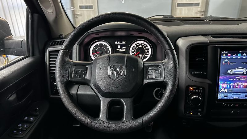 Dodge RAM 5,7L V 8 HEMI / OFFROAD PAKET - fotka 27 z 41