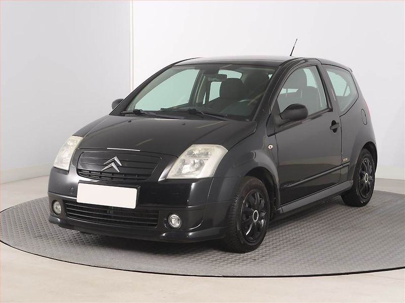 Citroën C2 (2007) 1.1, po STK, zamluveno - fotka 2 z 12
