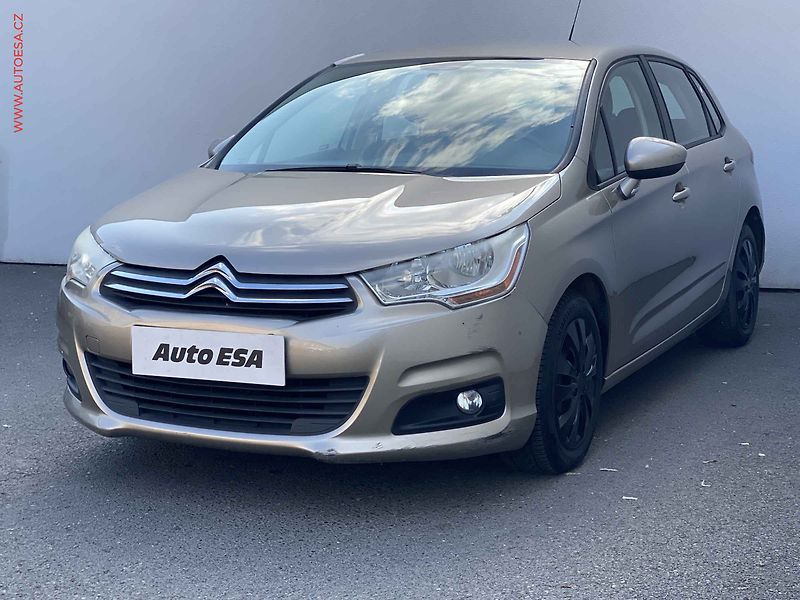 Citroën C4 (2013) 1.4 VTi, ČR, AC, tempo - fotka 3 z 16