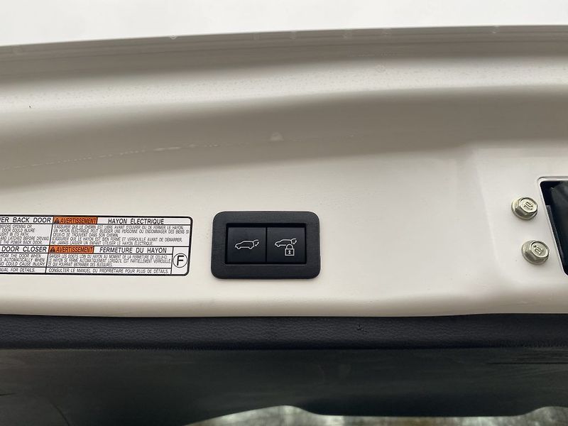 Toyota Corolla Cross 1.8 Hybrid MC25 Style - fotka 12 z 24