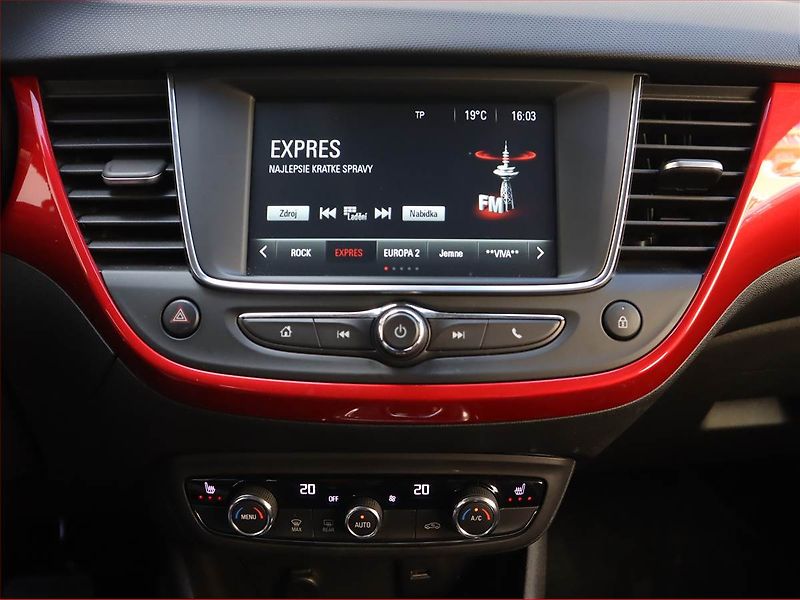 Opel Crossland X (2021) Design 1.2 Turbo, Automat - fotka 12 z 19
