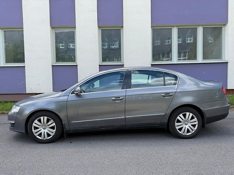 Volkswagen Passat 2,0 TDI 4x4 servis  - fotka 2 z 30