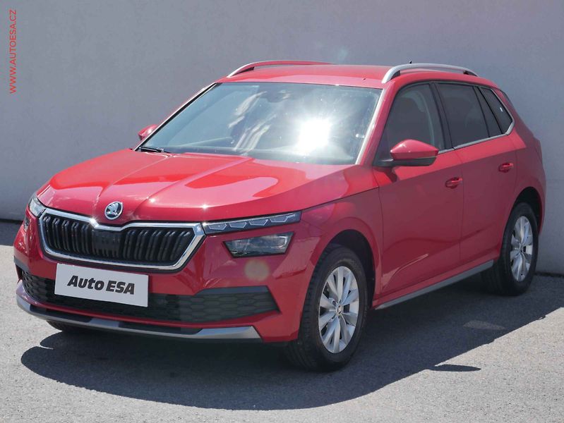 Škoda Kamiq (2021) 1.0 TSi, Style, park. kamera - fotka 3 z 21