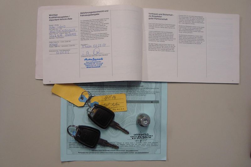 Opel Astra (2002) 1.6i,16V,Cabrio,Bertone,El.Stř - fotka 59 z 65