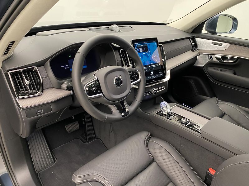 Volvo XC90 (2026) B5 AWD AUT BRIGHT ULTRA 7míst - fotka 25 z 74