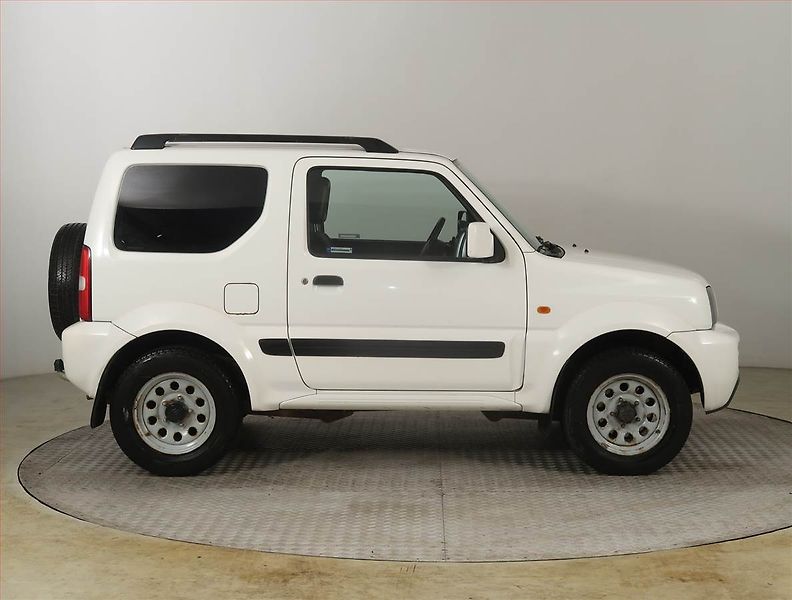 Suzuki Jimny (2012) 1.3 16V, 4X4 - fotka 6 z 17