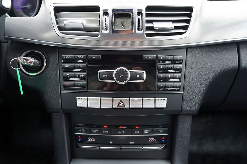 Mercedes-Benz Třídy E E 220d Avantgarde/kůže/AT/ČR - fotka 34 z 36