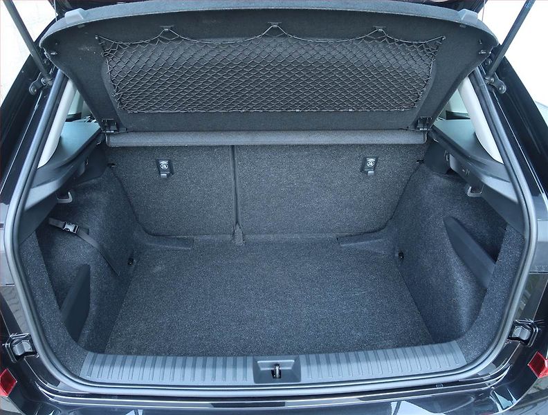 Škoda Kamiq (2025) 1.0 TSI - fotka 13 z 25