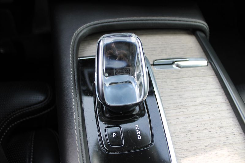 Volvo V90 2.0 B5 173kW AWD INSCRIPTION - fotka 17 z 30