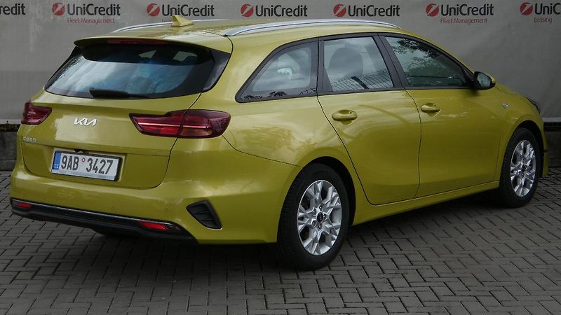 Kia Ceed 1.5 T-GDI Fresh - fotka 3 z 22