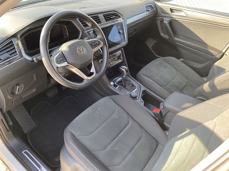 Volkswagen Tiguan (2022) 2.0 TDI 4Motion DSG - fotka 6 z 33