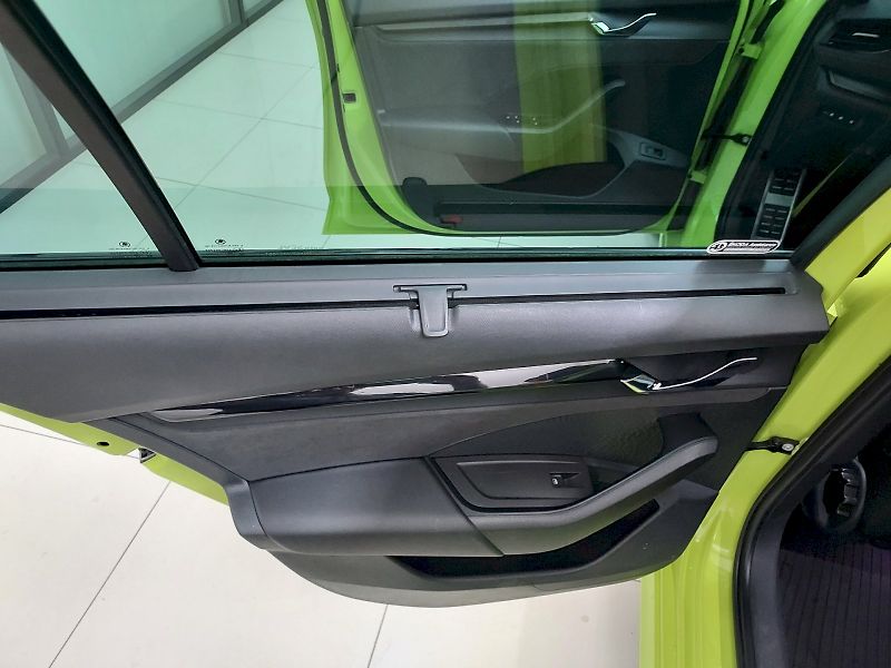 Škoda Octavia (2022) COM RS TDI 147/2.0 A7A - fotka 14 z 33