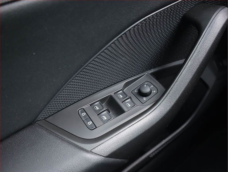 Škoda Octavia (2020) 2.0 TDI, Automat, Serv.kniha - fotka 24 z 25