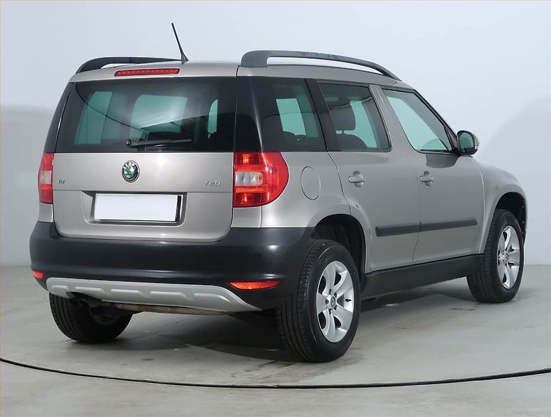 Škoda Yeti (2011) 2.0 TDI, Serv.kniha, Tempomat - fotka 5 z 18