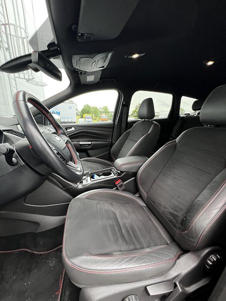 Ford Kuga 1.5 EcoBoost ST Line TZ  - fotka 6 z 16
