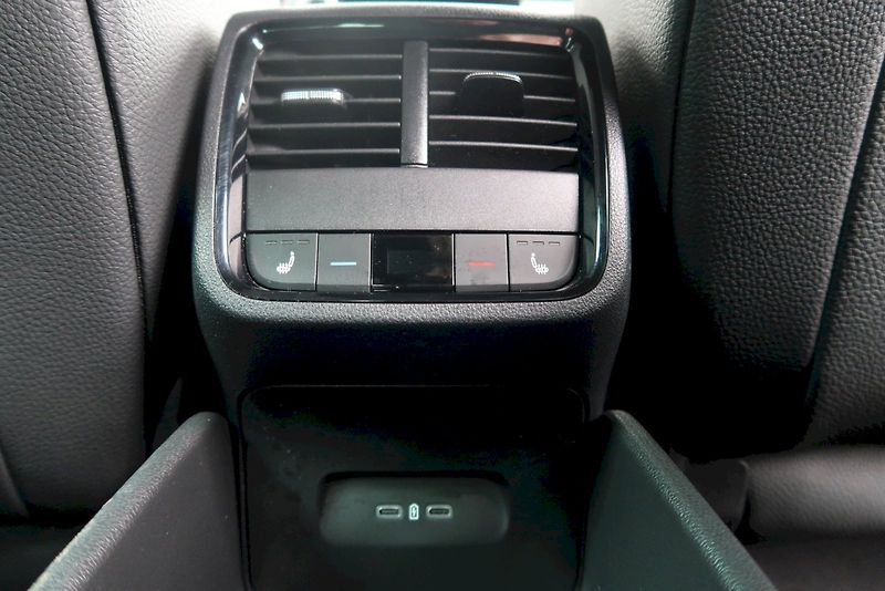 Škoda Octavia (2025) RS 2,0 TSi/195 kW DSG - fotka 16 z 32