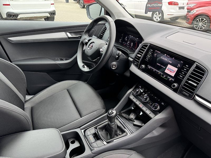 Škoda Karoq (2023) 1.5TSi LED Navi Kamera Virtual - fotka 17 z 48