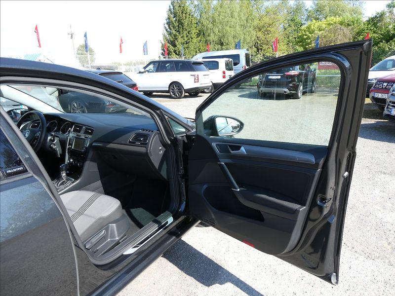 Volkswagen Golf 1,6 TDi 81kW DSG ALLSTAR,2xkol - fotka 27 z 50