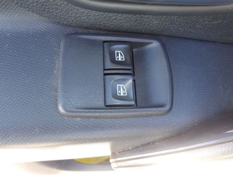 Dacia Logan 0,9TCe LPG+BENZIN  ČR - fotka 14 z 22