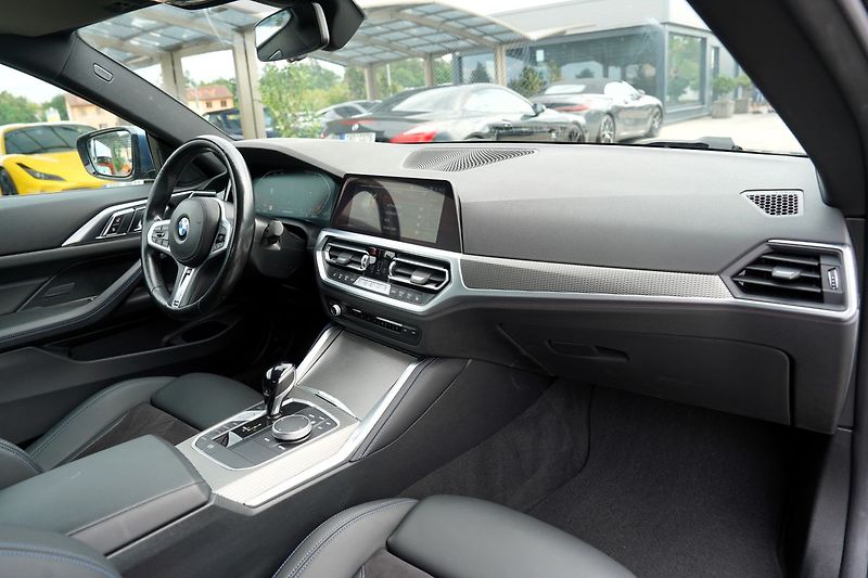 BMW Řada 4 420i Coupé M Sport paket/190PS - fotka 23 z 38