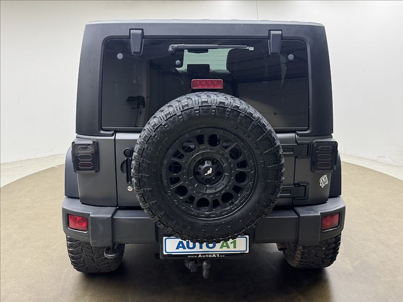 Jeep Wrangler 3,6 209kW AT PENTASTAR SERVIS - fotka 5 z 44