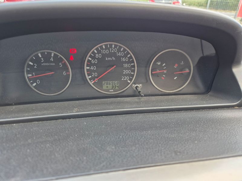 Nissan X-Trail 2.2dCi 100kW,nová STK, tažné - fotka 15 z 29