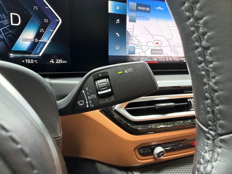 BMW Ostatní eDrive 40, Tažné, M-paket, - fotka 32 z 40