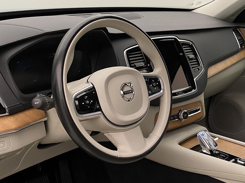 Volvo XC90 B5 AWD INSCRIPTION AUT CZ 7m - fotka 19 z 49