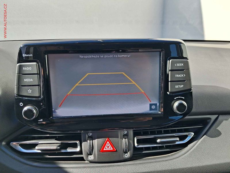 Hyundai i30 (2022) 1.5 T-GDi 48V MHEV, 1.maj,ČR - fotka 19 z 20