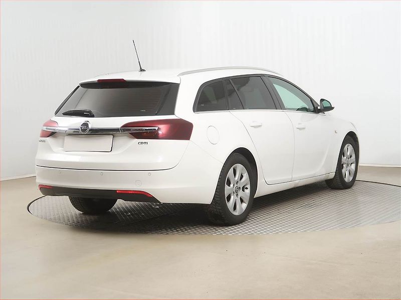 Opel Insignia (2014) 2.0 CDTI, Serv.kniha, Xenony - fotka 5 z 16