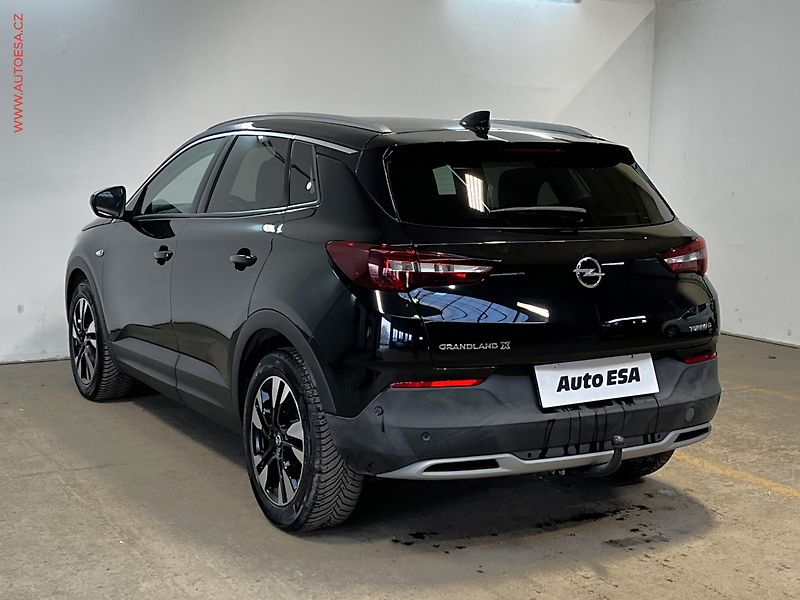 Opel Grandland X (2018) 1.5 CDTi, Innovation, TZ - fotka 6 z 19