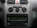 Volkswagen Touran (2008) Cross 2.0 TDI, Automat - náhled 12