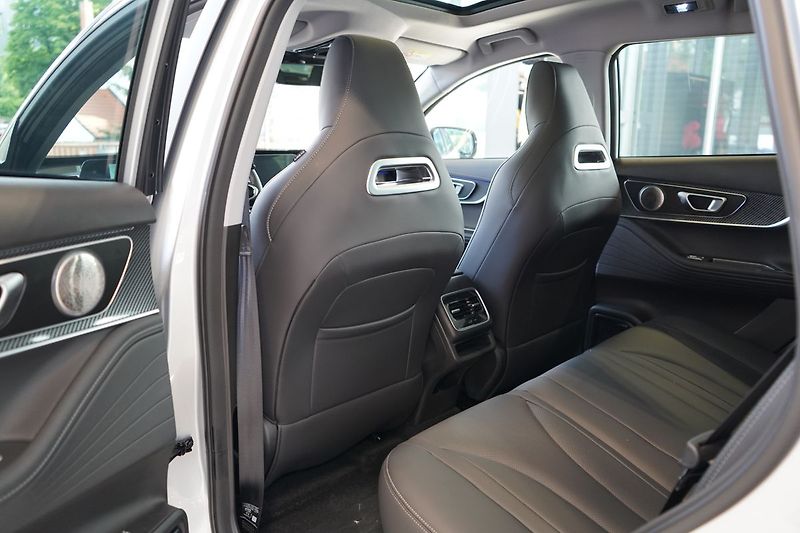 Chery Tiggo 7 PHEV UNIQUE 1.5 TGDI HEV - fotka 17 z 34