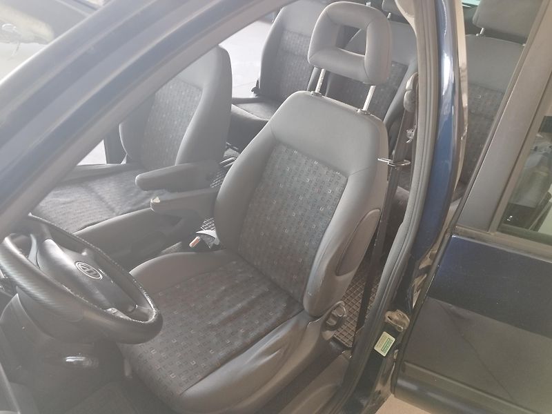 Volkswagen Sharan (2001) 1,9TDI,85KW,7MÍST,TAŽNÝ,KLIMA - fotka 14 z 18