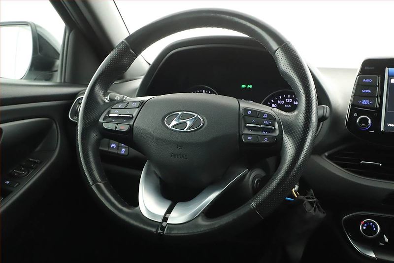 Hyundai i30 (2019) 1.4 T-GDI, ČR,1.maj - fotka 8 z 18