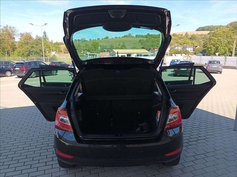 Škoda Fabia 1,0 TSI,81KW,DSG,STYLE,TAŽNÉ, - fotka 17 z 46