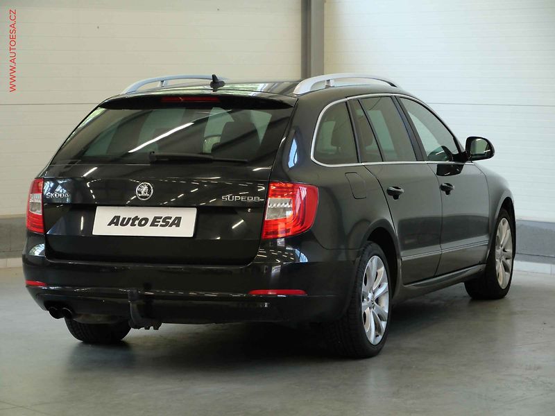 Škoda Superb (2015) 2.0TDI, DSG, xenon - fotka 4 z 20