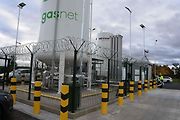 Nová plnicí stanice zkapalněného zemního plynu LNG do nádrží tahačů kamionů s nepřetržitým bezobslužným provozem společnosti GasNet u Klecan na Praze-východ.