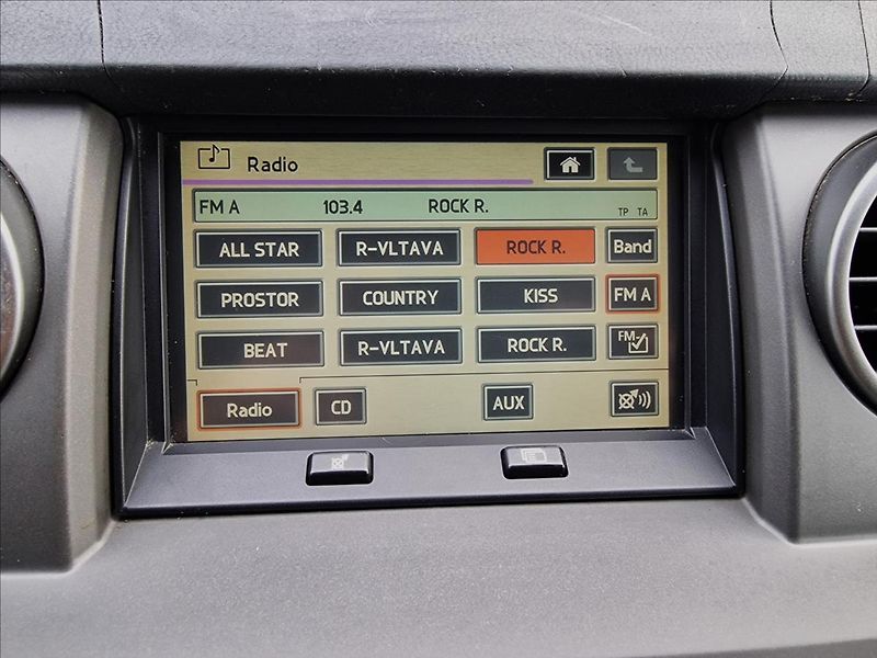 Land Rover Discovery 2.7 TDV6 140kW 4x4 - fotka 28 z 42