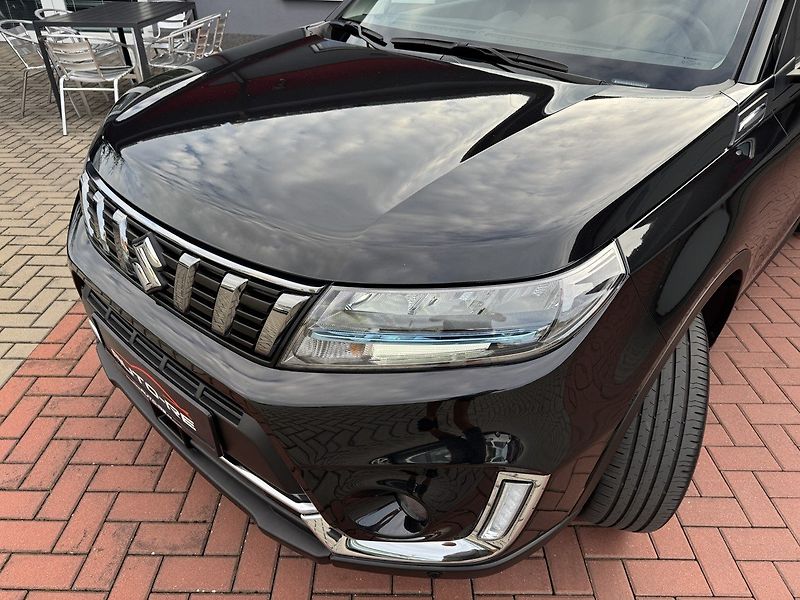 Suzuki Vitara (2023) 1.4i BoosterJet Allgrip ZÁRUKA - fotka 32 z 48
