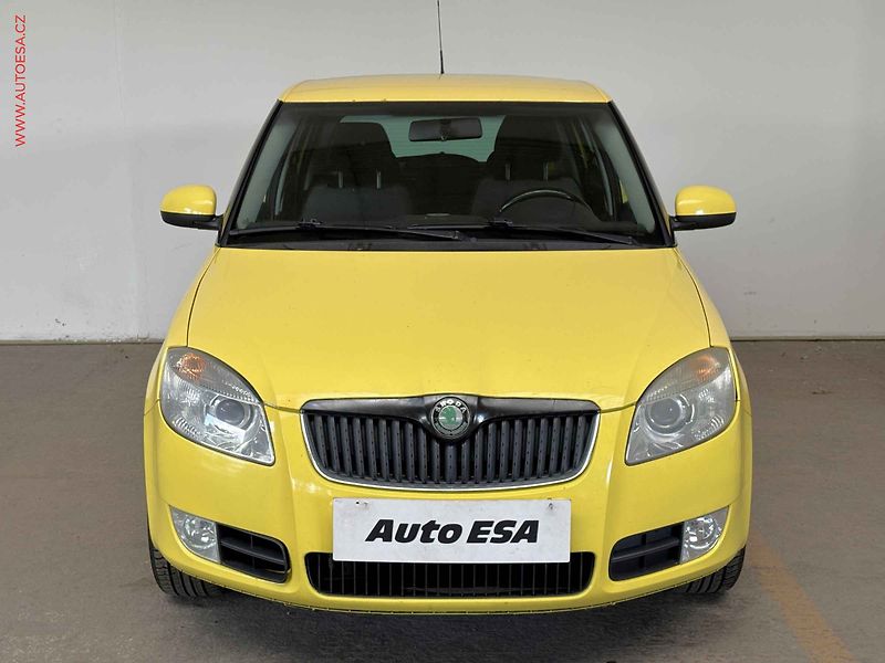 Škoda Fabia (2008) 1.4i, AC - fotka 2 z 13