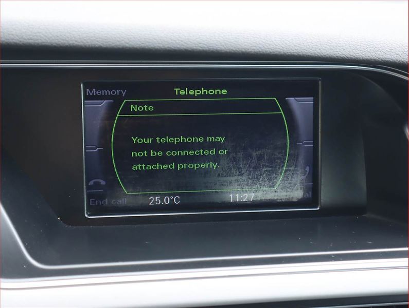 Audi A4 (2015) Design 2.0 TDI, Bi-Xenony - fotka 17 z 18