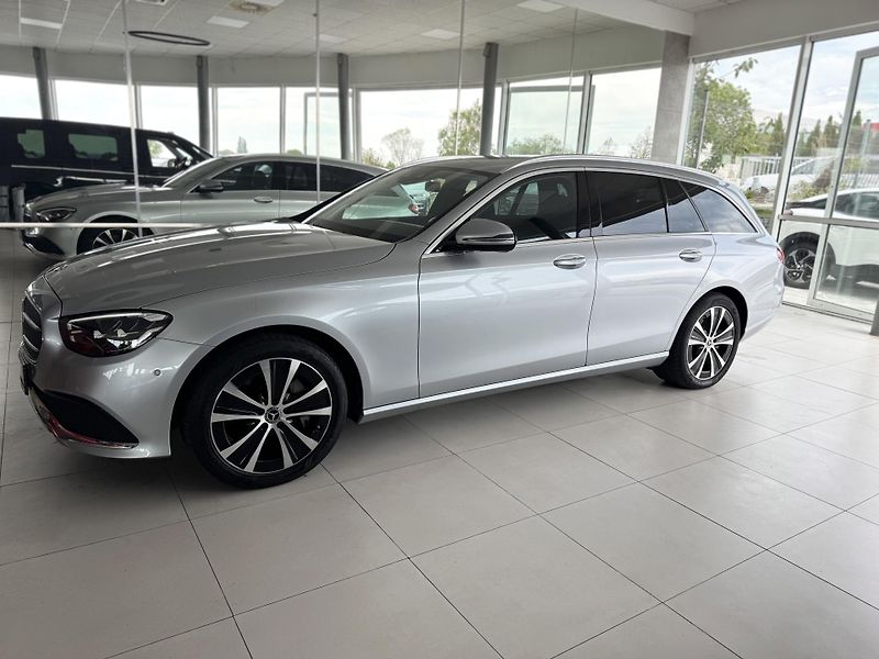 Mercedes-Benz Třídy E 300e 235kW*Webasto*Tažné*DPH - fotka 8 z 41