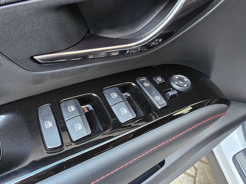 Hyundai Tucson 1.6 T-GDi HEV NLine, serv.kn. - fotka 10 z 28
