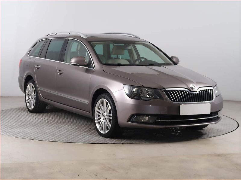 Škoda Superb (2013) Elegance 2.0 TDI, 4X4 - fotografie inzerátu