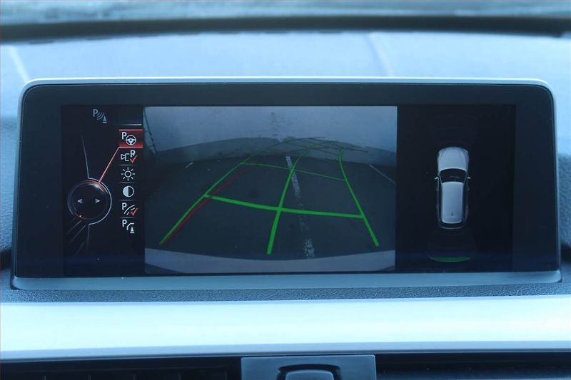 BMW Řada 3 (2015) 320 d xDrive, 4X4, Automat - fotka 18 z 24