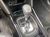 Peugeot 2008 (2016) 1.2PT, Allure, AT - náhled 17