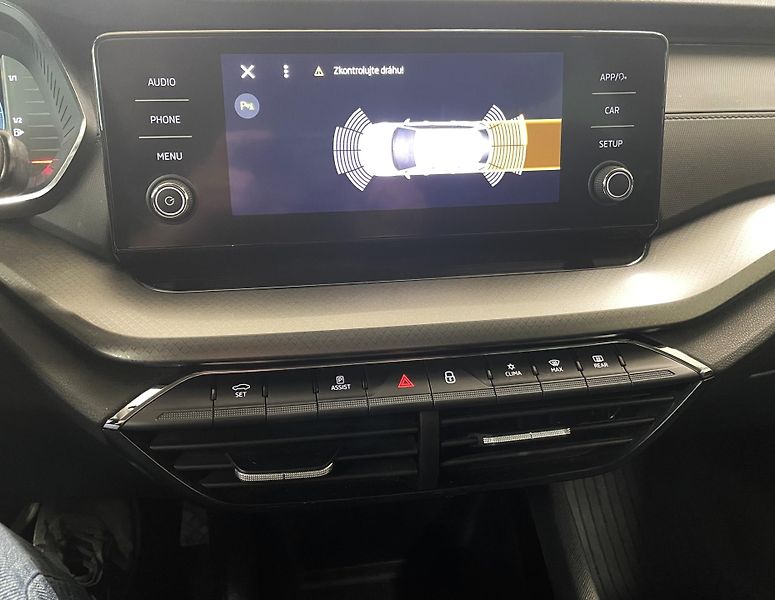 Škoda Octavia 2.0 TDI, 85 KW, AMBITION, ČR - fotka 17 z 27